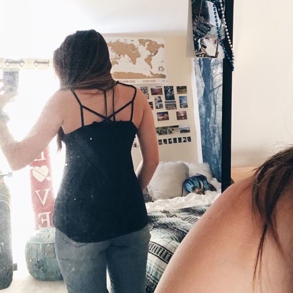 American Eagle Geometric Top - Picture 3 of 5